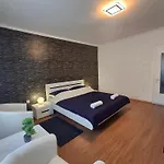 Konukevi Moonlight Premium Apartmanhaz