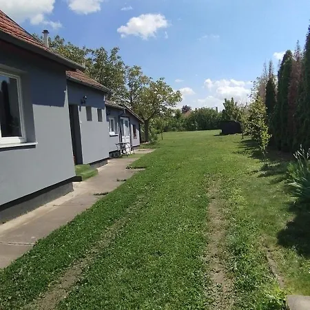 게스트하우스 Moonlight Premium Apartmanhaz Sárospatak