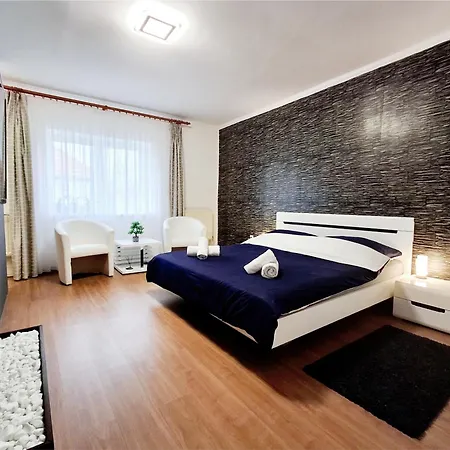게스트하우스 Moonlight Premium Apartmanhaz