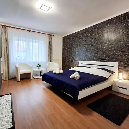 Moonlight Premium Apartmanhaz Konukevi