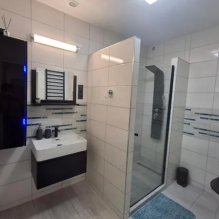 Moonlight Premium Apartmanhaz 3* Sárospatak
