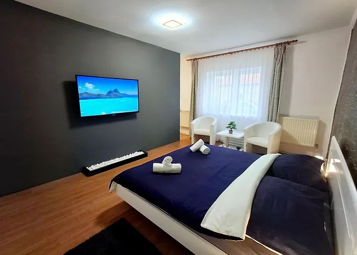 בית הארחה Moonlight Premium Apartmanhaz 4*