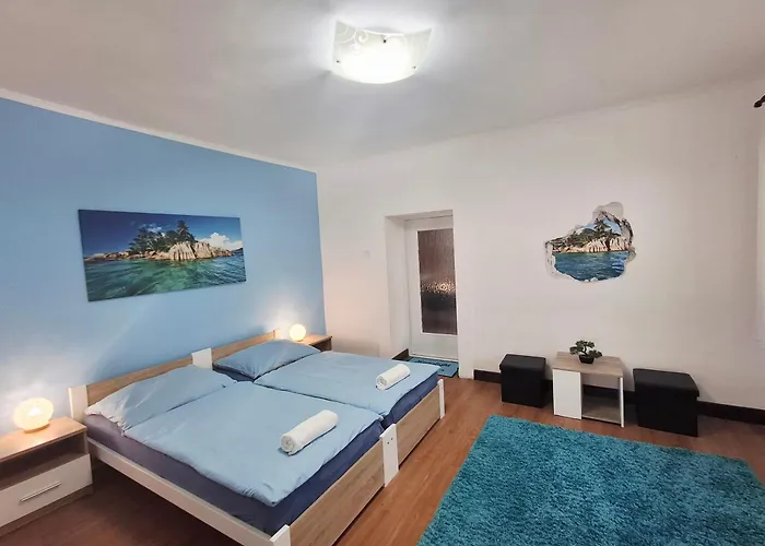 בית הארחה Moonlight Premium Apartmanhaz 4*