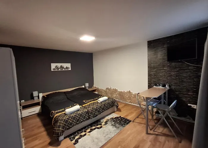 בית הארחה Moonlight Premium Apartmanhaz
