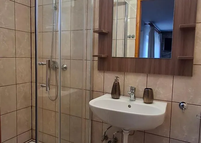 Moonlight Premium Apartmanhaz בית הארחה 4*